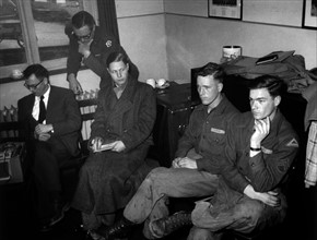 US soldiers released from Soviet imprisonment