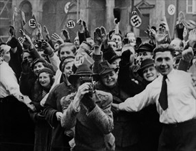 Nazi Germany: Enthusiastic people in Sudetengau