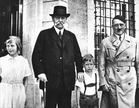 Adolf Hitler visits Paul von Hindenburg