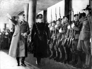 Hitler and Mussolini meet at the Brenner Pass