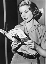 Grace Kelly zu: "Die oberen Zehntausend"