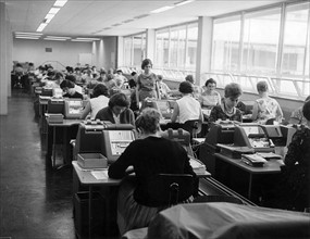 Traitement des ventes par correspondance de la marque Neckermann dans les années 60