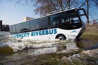 "HafenCity Riverbus"