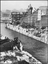 Nachkriegszeit - Ruinen im Hafen