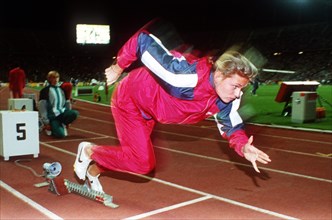 Die Aufnahme vom September 1991 zeigt die deutsche Sprinterin Katrin Krabbe in Berlin beim Training