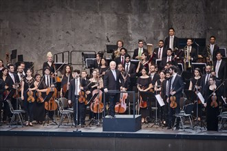 Konzert West-Eastern Divan Orchestra mit Dirigent Daniel Barenboim in der Waldbuehne in Berlin. |