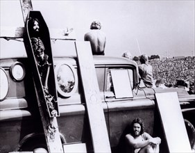 WOODSTOCK??USA 1969?Michael Wadleigh?Film chronicle of the legendary Woodstock music festival. 1969