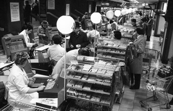 The food section of the Karstadt department store 1982.
