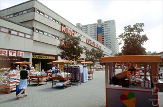 Shopping centre in the Märkisches Viertel in Berlin.