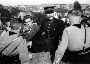 The Nazi propaganda picture shows a Sudetenland police officer who fled from Czechoslovakia