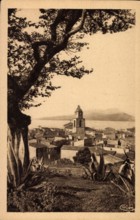 Saint Tropez Var, Vue Générale, Blick auf die Stadt mit Kirchturm