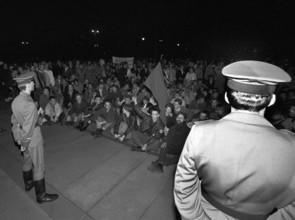 Manifestants sur la place Marx-Engels à Berlin-Est le 24 octobre 1989