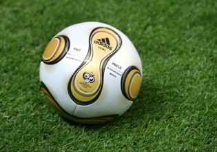 Fussball WM 2006 Finale 09.07.2006 Italien 5-3 Frankreich n.E. Finalball Teamgeist FOTO: Pressefoto