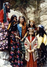 Farah Pahlavi dans le sud de l'Iran