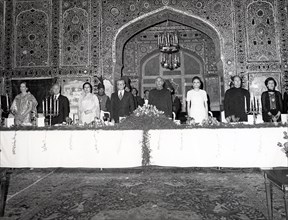Mohammed Reza Shah Pahlavi en visite officielle au Pakistan