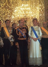 Mohammed Reza Shah Pahlavi et Farah Pahlavi lors d'une visite officielle