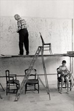 Marc Chagall dans son atelier à Vence, 1959