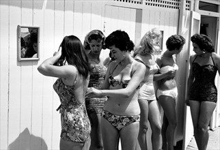 Starlets during the Cannes Film Festival of 1958