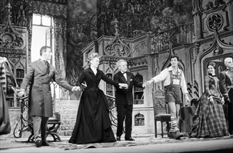 Performance of the play "L'Aigle à deux têtes", 1960