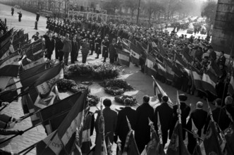 Cérémonie commémorative du 11 novembre 1960