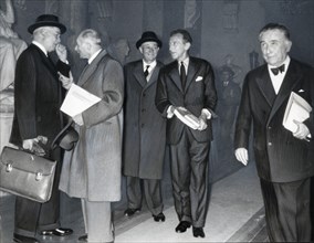 Cocteau en visite à l'Académie Française, 1955