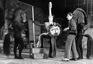 Cocteau pendant les répétitions de "Oedipus Rex", 1952