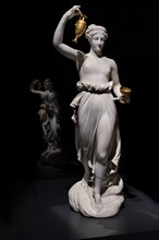 "Hebe", 1800-5, by Antonio Canova (1757 - 1822), marble statue./Museo Statale Ermitage, S. Pietroburgo - St. Petersburg, Russia