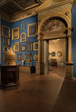 Museum Stefano Bardini: the room of collection of frames