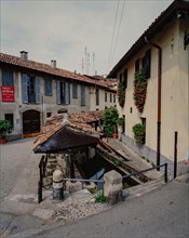 Ancien lavoir d'une rue de Milan