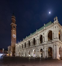 Vicenza: night view of Southern side of dei Signori Square