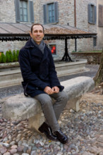 Città Alta, via Mario Lupo, accanto all'antico lavatoio: Andrea Locati, Capo Servizio Promozione