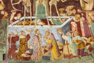 Oratorio dei Disciplini o di San Bernardino, decorato esternamente dagli affreschi del 1485