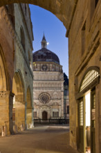 Architettura, Arte, Piazza, Turismo, Viaggio, Lombardia [ENG], Architectture, Art, Piazza, Tourism, Travel, Lombardy