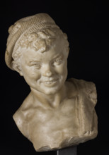 “Busto di giovane pescatore” di Luigi Legnani (FE 1852 - 1910).
Marmo bianco, cm. 40 x 26 x 20