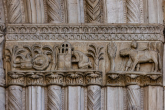 Fidenza, duomo (Cattedrale di San Donnino), facciata, portale maggiore: dettaglio dell’archivolto