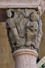 Fidenza, Duomo (Cathedral of San Donnino), facade, main portal, prothyrum: the left capital with