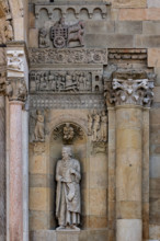Fidenza, duomo (Cattedrale di San Donnino):
“Il Profeta Ezechiele” di Benedetto Antelami.
Il