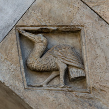 Fidenza, Duomo (Cattedrale di San Donnino), facciata, portale sinistro, protiro, serie di losanghe