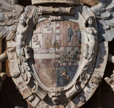 Palazzo Reale (Palazzo dei Normanni), fronte Nord-Est:
Palazzo Reale o "dei Normanni", Palermo