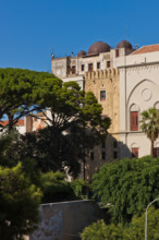 Palazzo Reale (Palazzo dei Normanni), fronte Sud-Ovest:
Palazzo Reale o "dei Normanni", Palermo