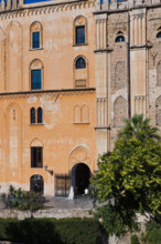 Palazzo Reale (Palazzo dei Normanni), fronte Sud-Ovest:
Palazzo Reale o "dei Normanni", Palermo
