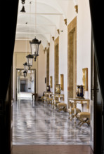 Palermo, Palazzo Reale o Palazzo dei Normanni, Appartamento Reale: corridoio che porta alla sala