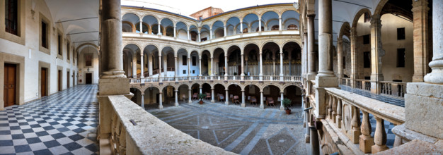 Palermo, The Royal Palace or Palazzo dei Normanni (Palace of the Normans), The Maqueda Courtyard: