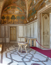 Palermo, Palazzo Reale o Palazzo dei Normanni, Torre Pisana, Sala di Re Ruggero: veduta della sala