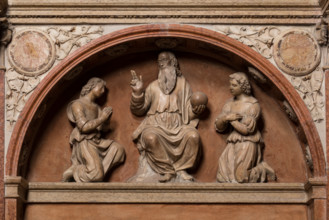 Modena, Duomo, interno, navata destra: monumento funerario dedicato a Francesco Molza; di
