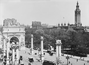 Madison Square and Dewey Arch, New York City, New York, USA, Detroit Publishing Company, 1900