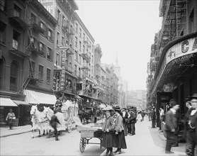 Street Scene, Mott Street, New York City, New York, USA, Detroit Publishing Company, 1905