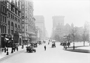 Fifth Avenue Looking South From 60th Street, New York City, New York, USA, Detroit Publishing Company, 1910