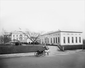 Presidential Office and White House, Washington DC, USA, William Henry Jackson for Detroit Publishing Company, 1905