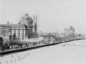 Boardwalk along Beach, Atlantic City, New Jersey, USA, Detroit Publishing Company, 1910